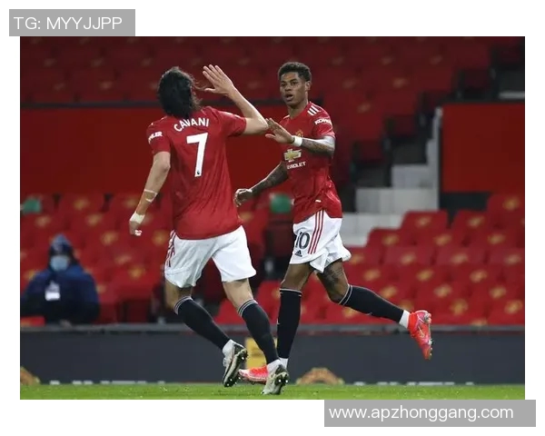 汉达诺维奇脚后跟绝杀，曼联2-1险胜布莱顿